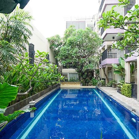 Oyo 197 Prime Royal Hotel Kapasari Экстерьер фото