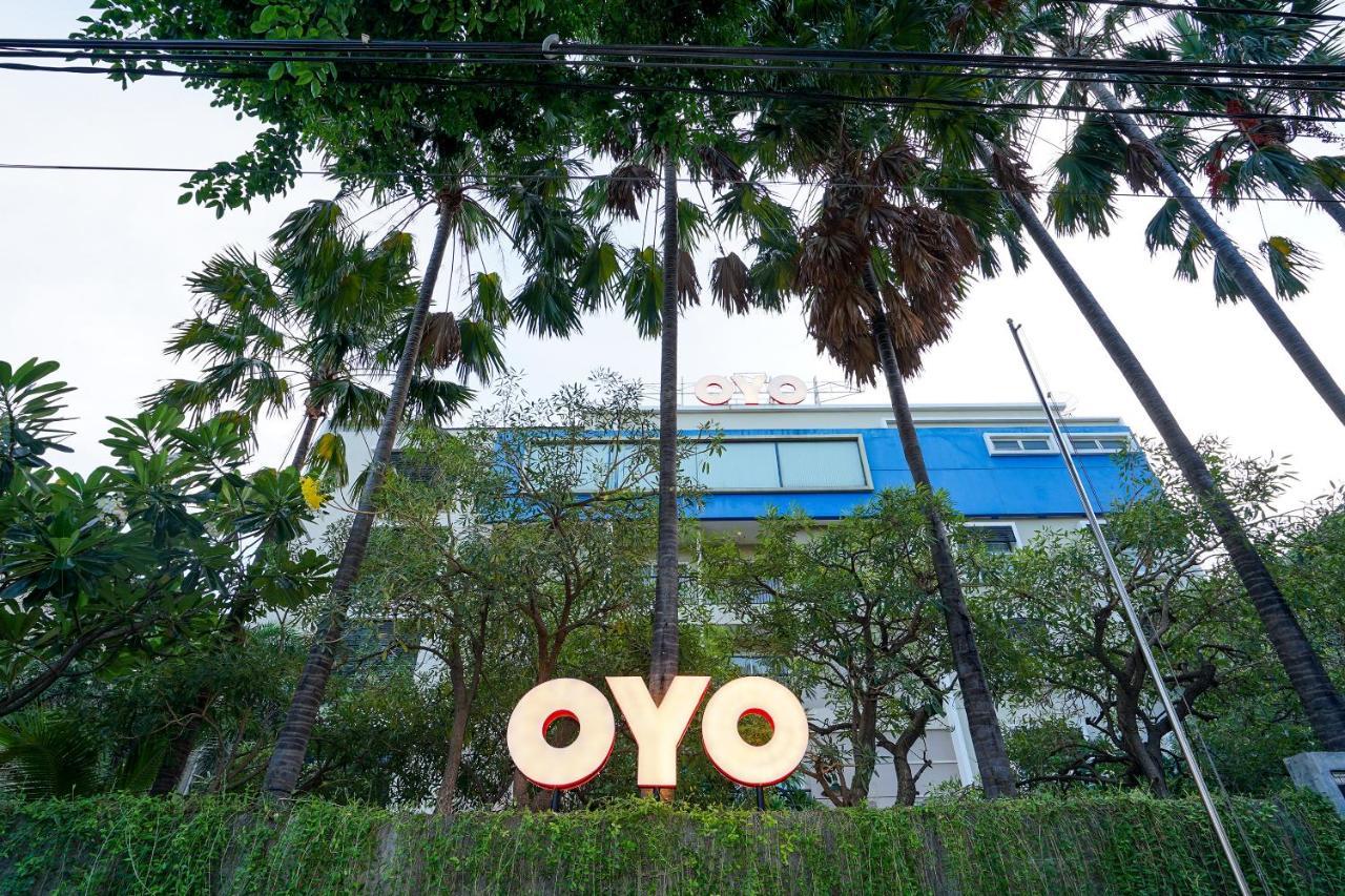Oyo 197 Prime Royal Hotel Kapasari Экстерьер фото