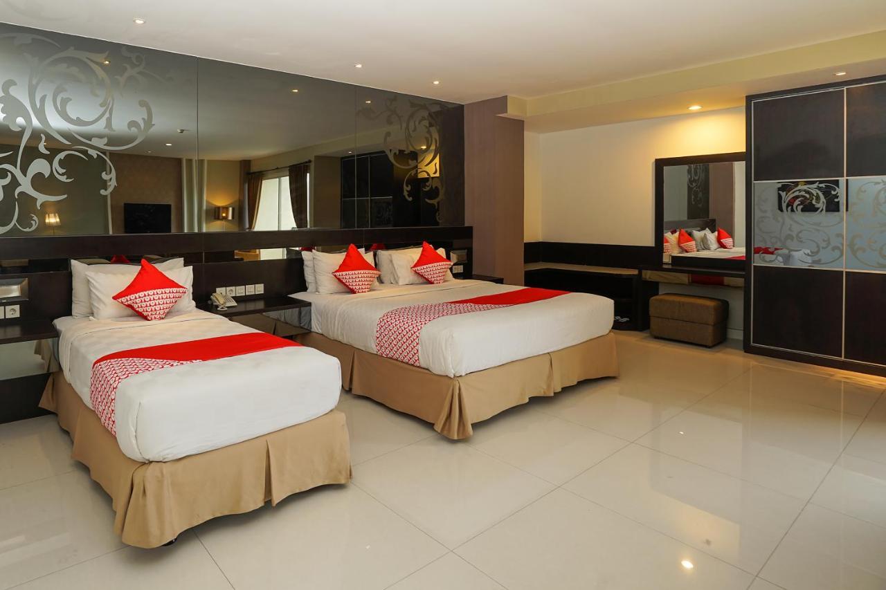 Oyo 197 Prime Royal Hotel Kapasari Экстерьер фото